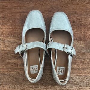 DV by Dolce Vita Metallic Silver Flats